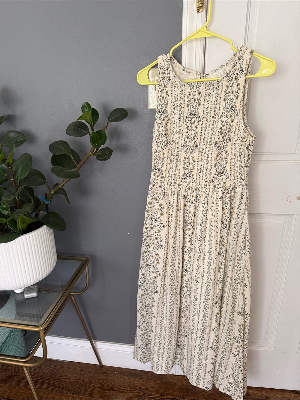 Cream Floral Sleeveless Maxi Dress